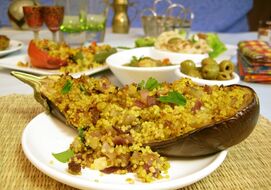Aubergine Gevuld Met Marokkaanse Couscous